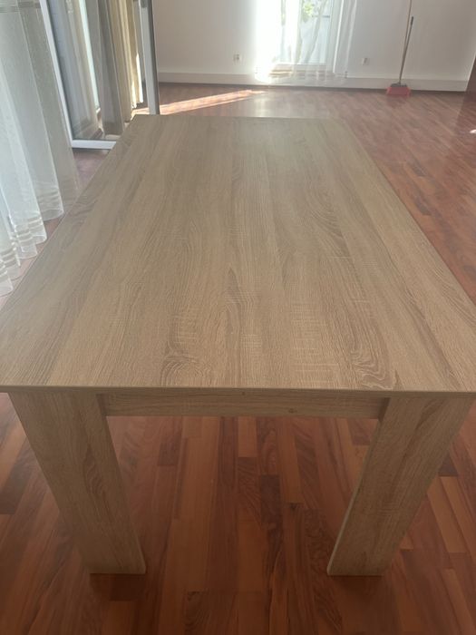 Masa mare de 6 persoane