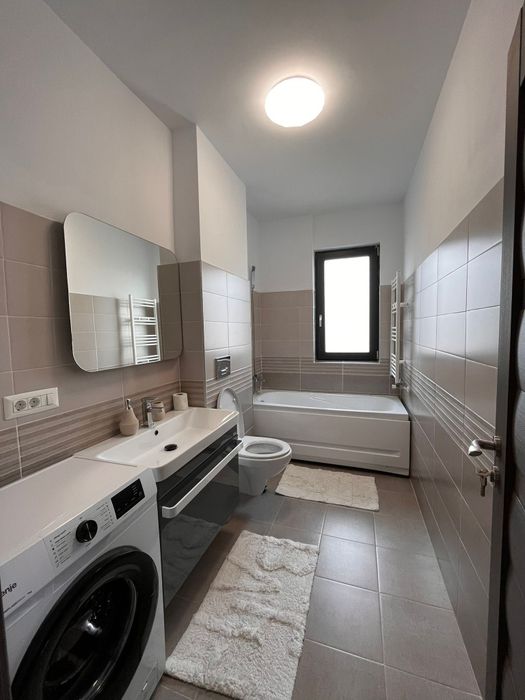Închiriez apartament 2 cam.
