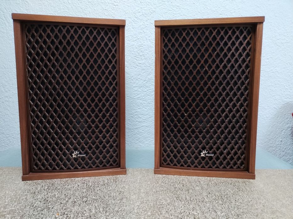 Vând un set grozav de la Sansui