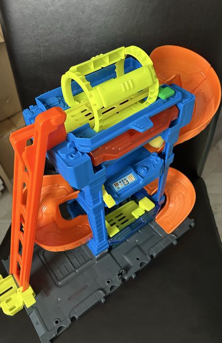 Писта Hot Wheels