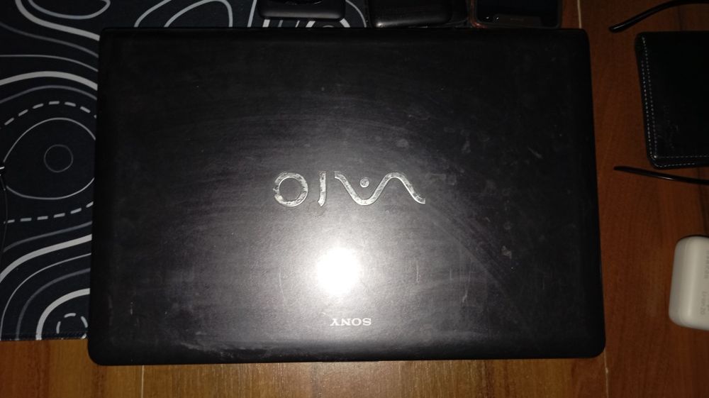 Ноутбук Sony VAIO (рабочий, без SSD и Windows)