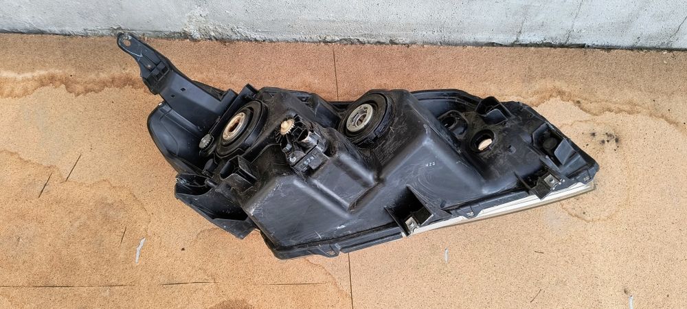 Far stanga suzuki vitara dupa anul 2014 original