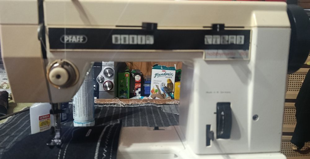 Mașina cusut Pfaff hobbymatic 801