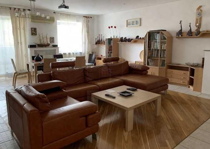 Дава се под наем Тристаен апартамент в Пловдив, Каменица 1 - 88 кв.м за 336.6 € - Снимка #3