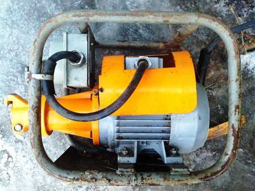 Двигaтель 3-х фазный 42 вольта 1,3 кВт