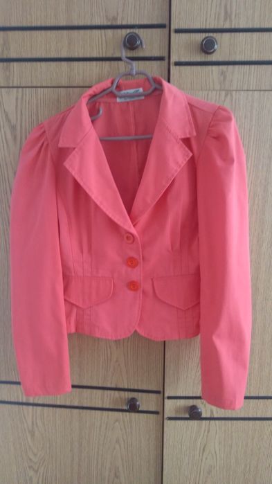 Розово сако