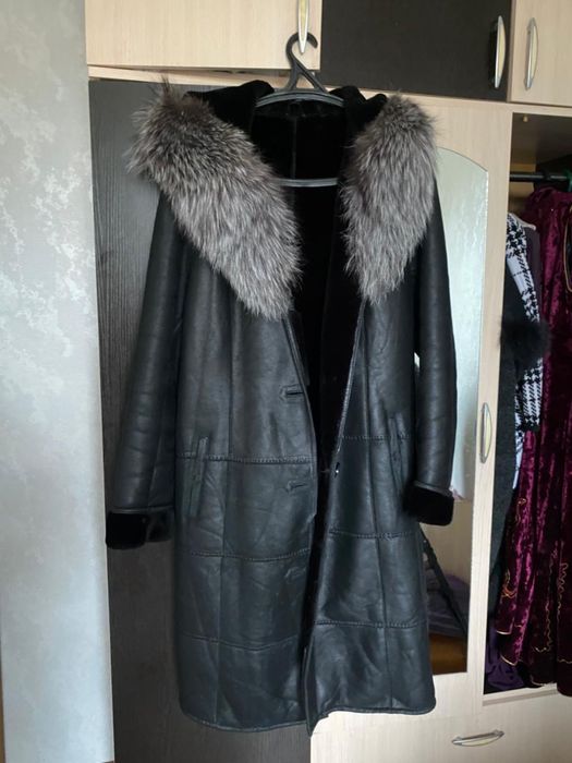 Шуба/ Пальто практически новые