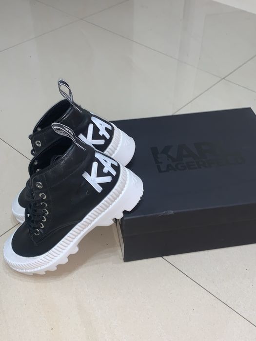 Vând ghete Karl Lagerfeld