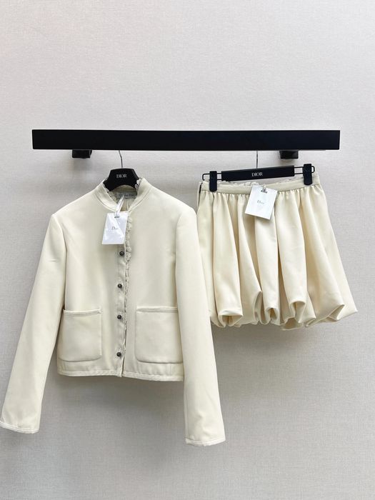 Комплекти Chanel, Dior