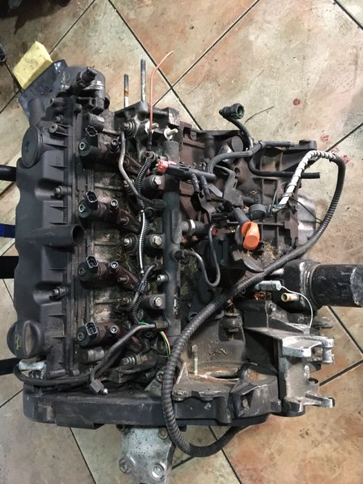 Motor 2.0hdi Peugeot 150€. Injectoare 2.0hdi 50€ buc. Peugeot
