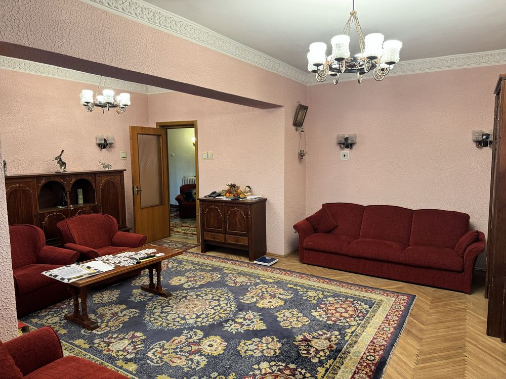 Apartament 3 camere 100 mp