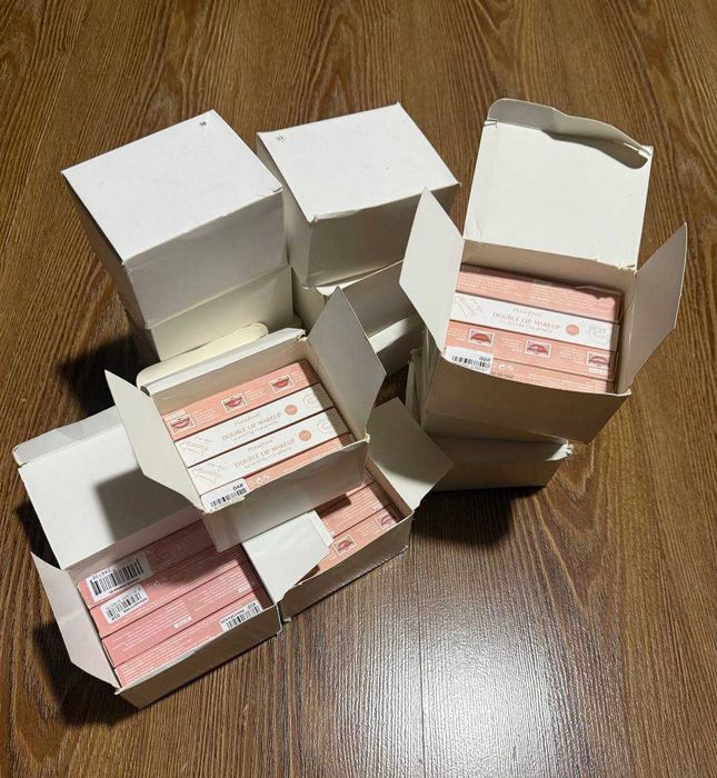 Помада/блеск двухсторонняя 2-в-1 MAXFINE