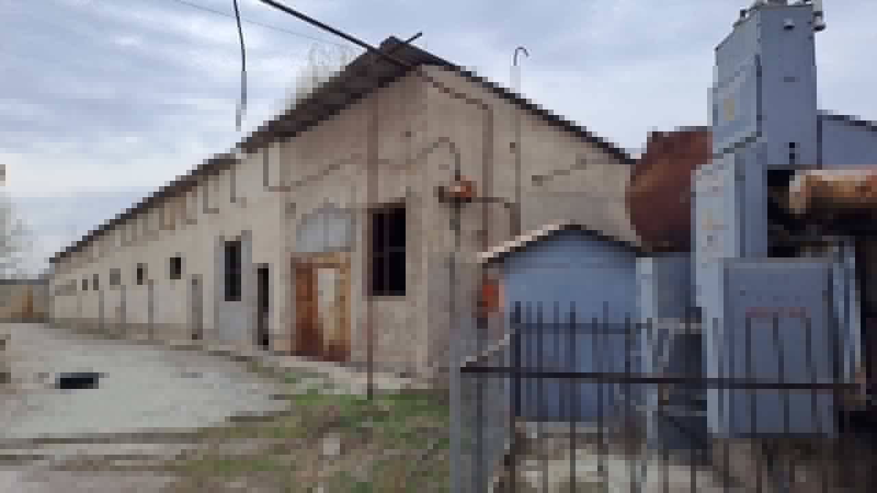 Продаётся 1,1 га. производственная база.