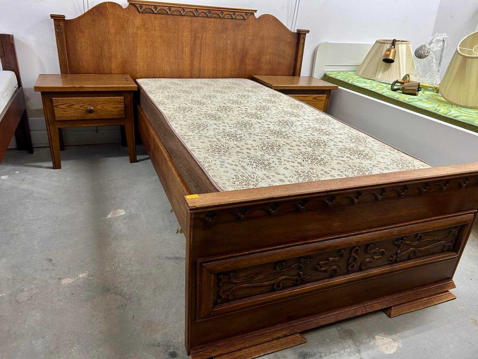 Единично легло + 2бр шкафчета  Холандия