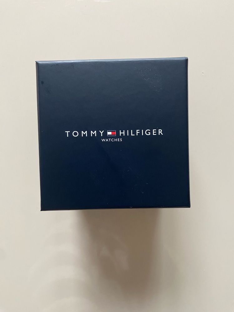 Дамски часовник Tommy Hilfiger