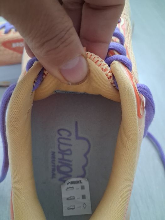 Vand Adidași Brooks 21 37,5 Dama Noi fără eticheta