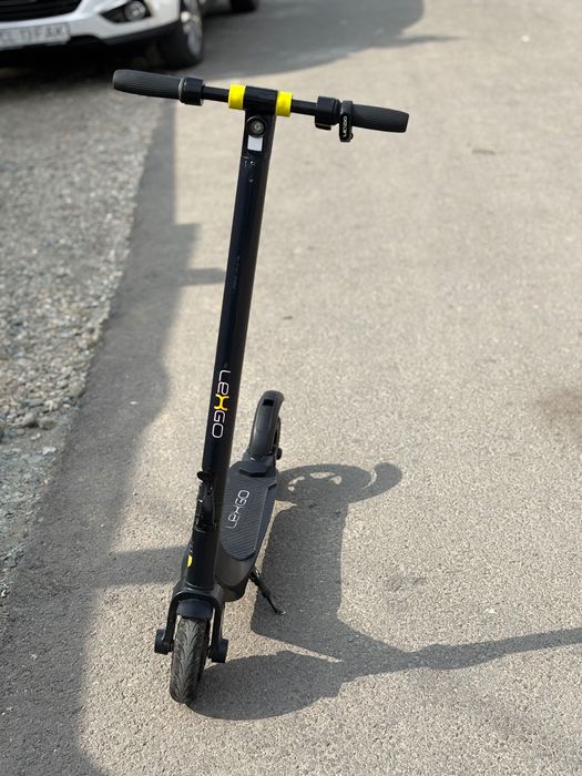 Vând trotinetă electrică