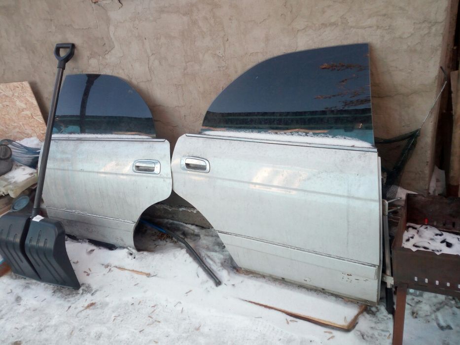 Тойота  Краун 141 й кузов1 jz_Ge двери