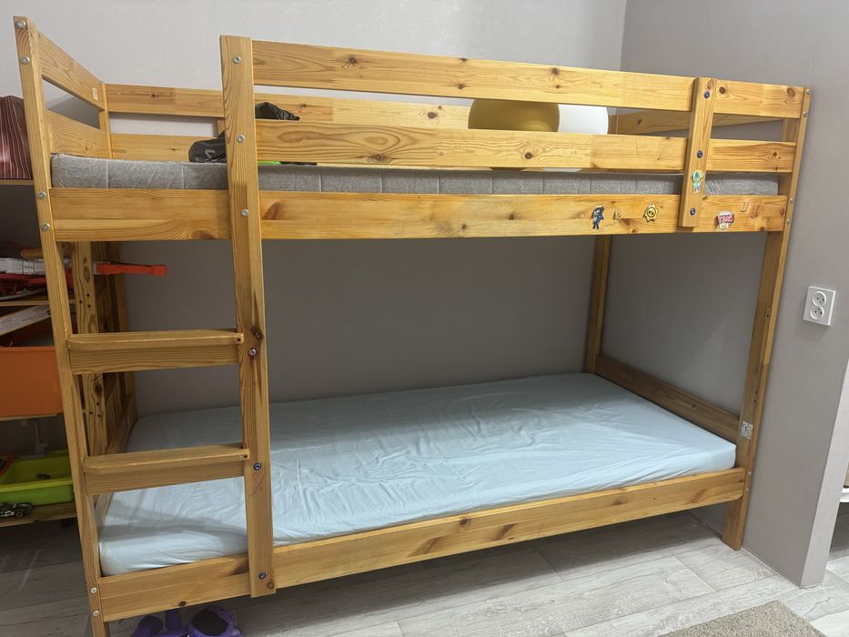 Двухярусная кровать Ikea