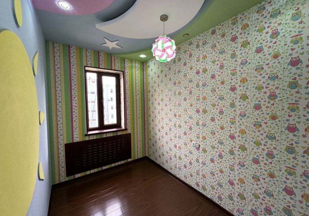 Квартира на Осиё (Ц6)- метро Минор 3/7/9 общ пл 72м  с мебелью