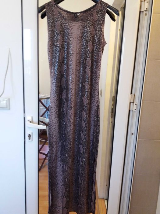 Продавам нови вечерни и коктеилни рокли с пайети