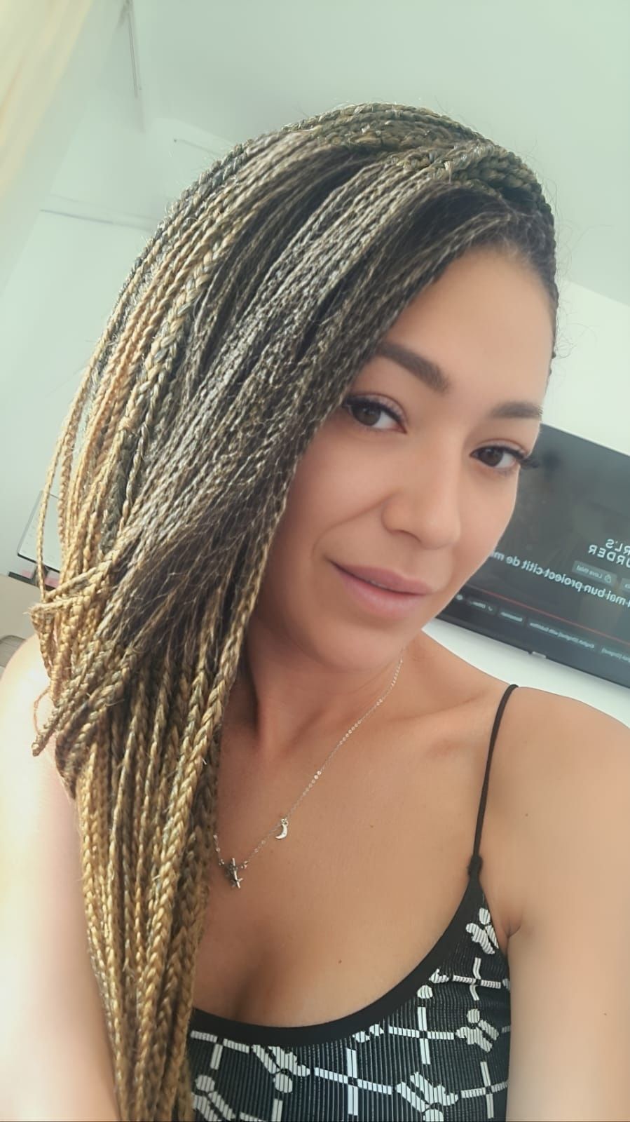 Codițe afro, cornrows, extensii afro, microring, dreduri faux locs