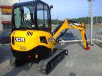 Mini-excavator bobcat utilaje constructie  închiriat echipamente Sapat