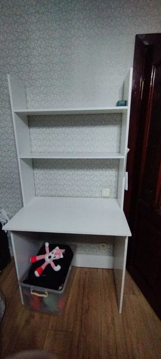 Мебель для детской шкаф и стол