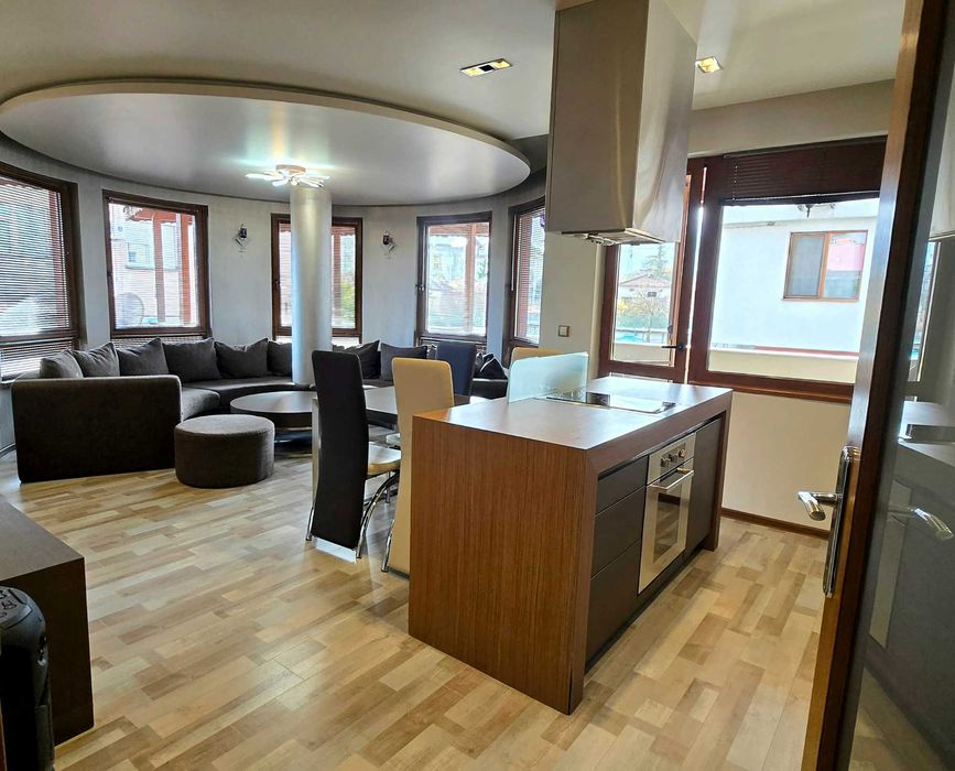 Просторен 3-стаен, 131м2 + подземно паркомясто| ОТ СОБСТВЕНИК