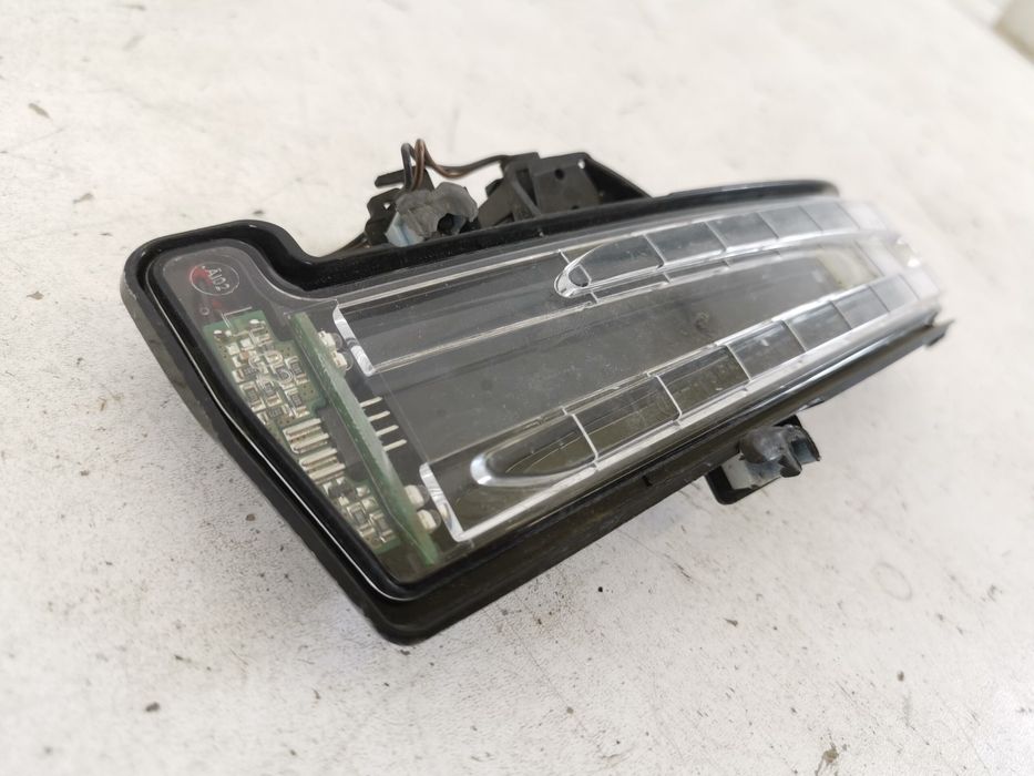 Мигач Огледало Ляво Мерцедес-Бенц Е-Клас / Mercedes-Benz E-Class W212