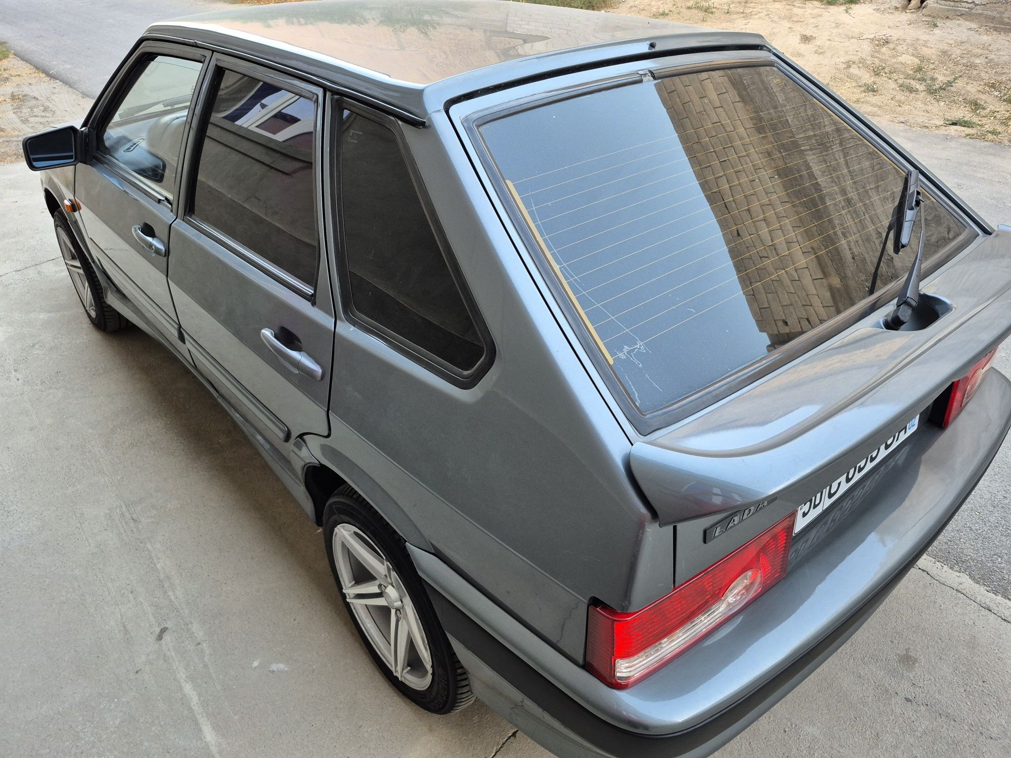 LADA ваз 2114 хэчбек 1,6 двигатель в хорошем состоянии ухоженная