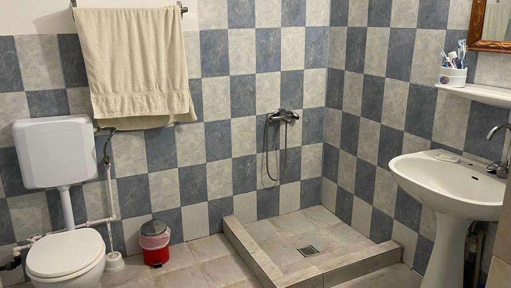 Inchiriez cabana de sarbatori (Craciun si Revelion)