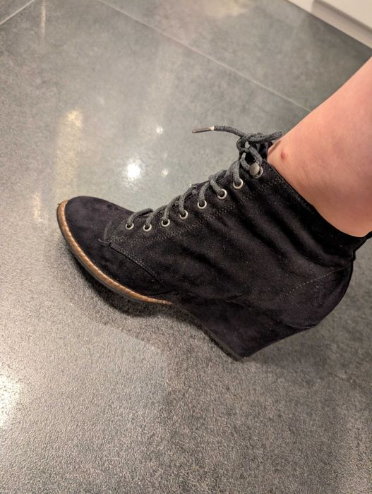 Подарявам обувки на платформа. Размер 37