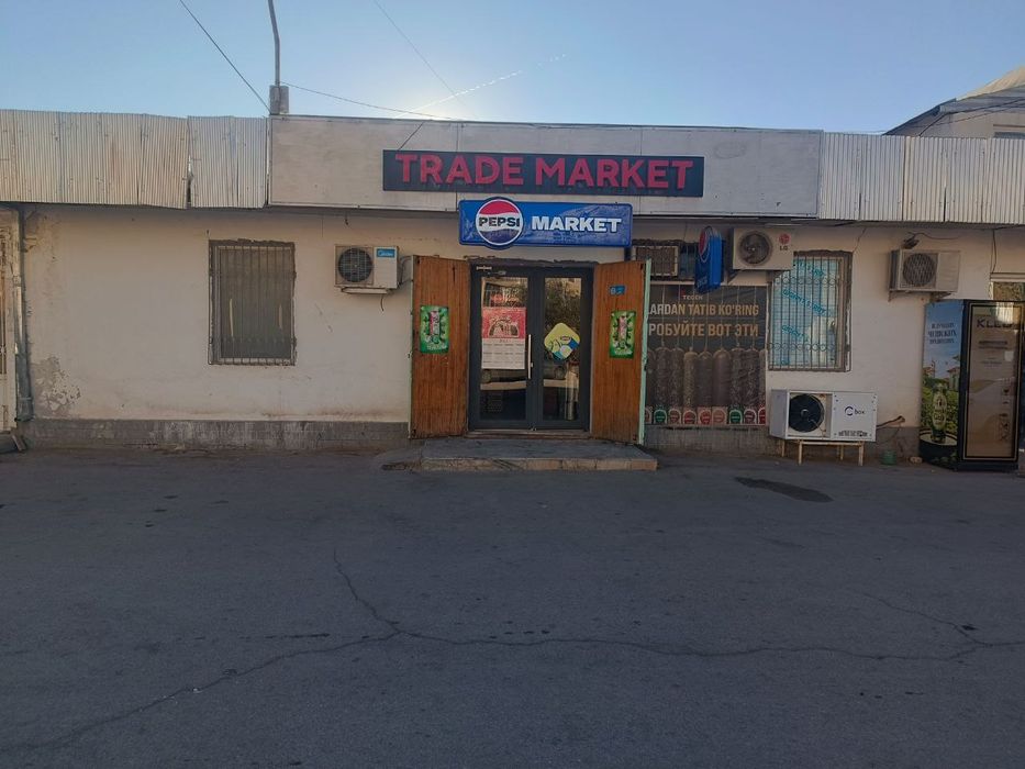 Продается магазин г.Зарафшан. Поле чудес бозорида
