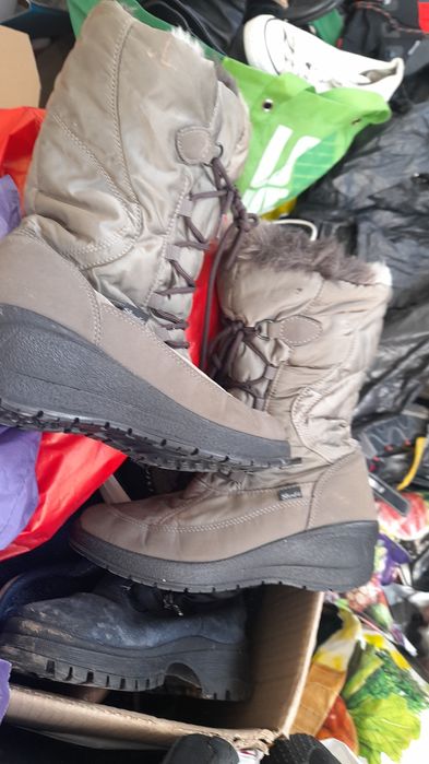 Încălțăminte second hand