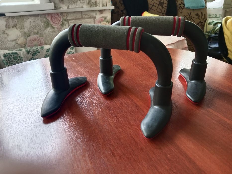 Продам стойки для отжиманий