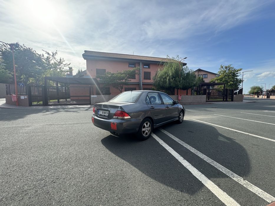 Mitsubishi Lancer 1.6 benzina cu gaz 2009
