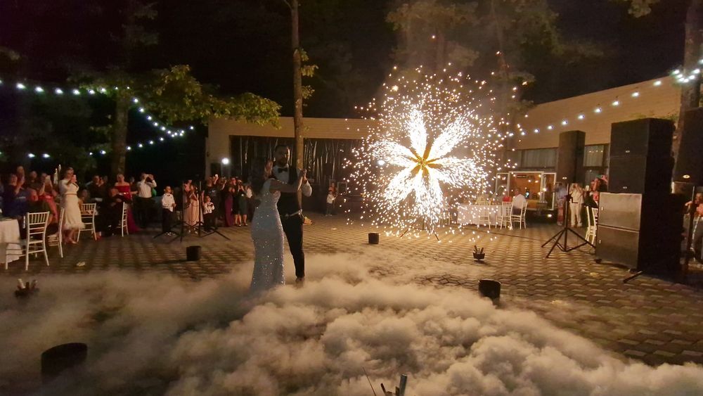 Artificii pe cer, Artificii colorate cununie, gender, Baloane explozi