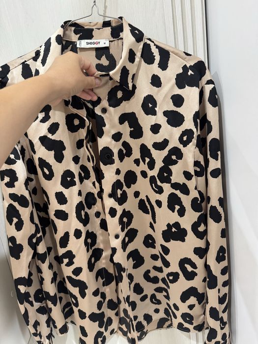 Продам женскую рубашку