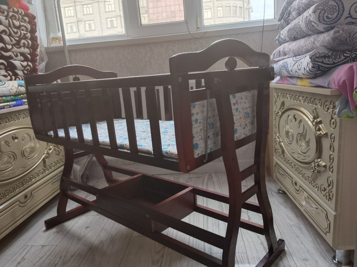 Сандыктар, манеж сатылады