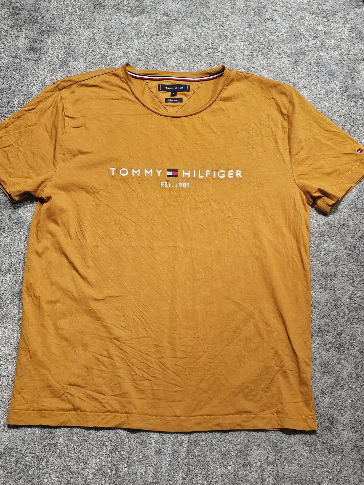 Tricou Tommy Hilfiger
Marime XL
Purtate de cateva ori
Se vinde pentru
