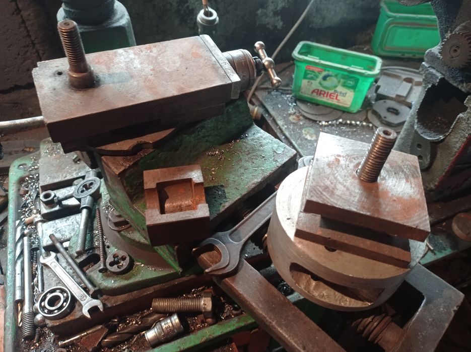 На токарный станок ТВ 4, 6 малая продольная ,проставка опора червяка