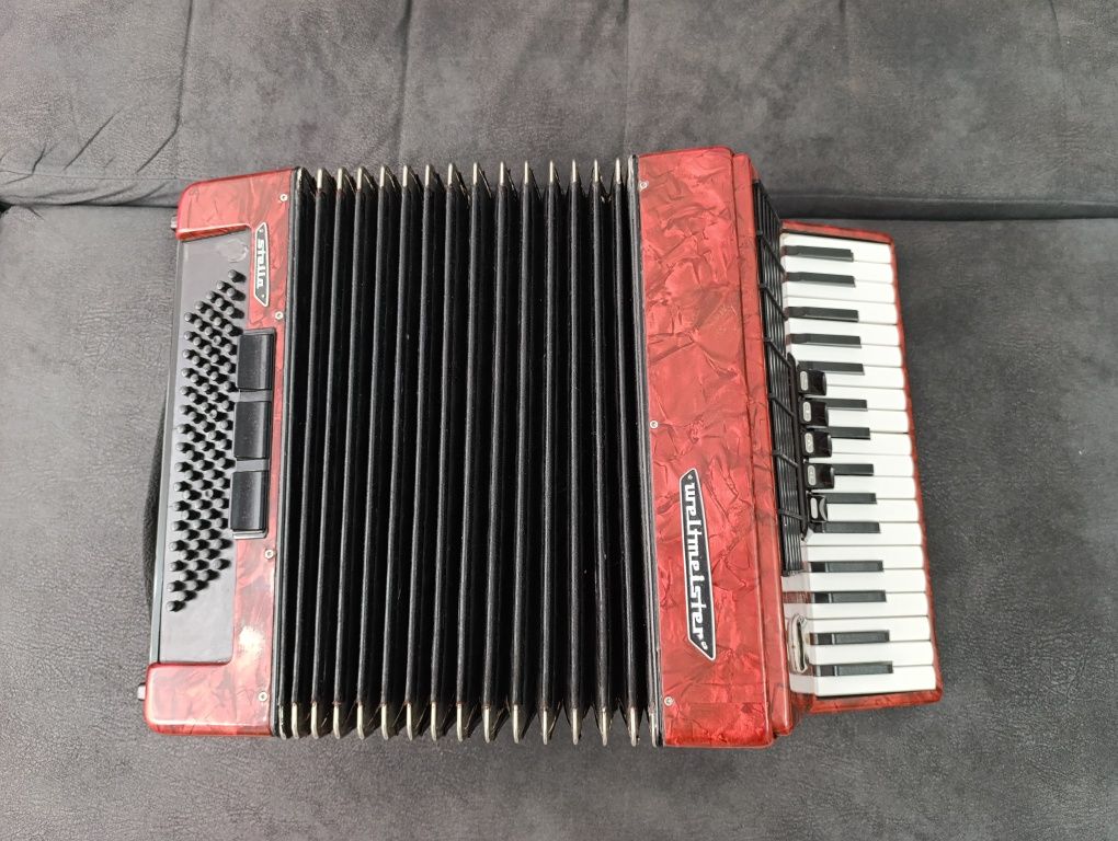Vand acordeon WELTMEISTER STELLA cu 80 basi