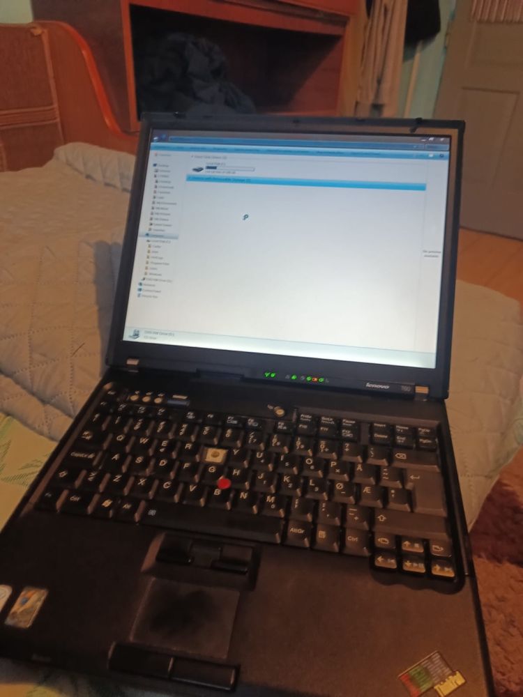 Vând Laptop Lenovo