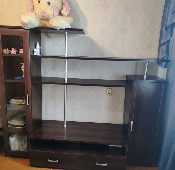 Горка- стенка ! Подставка под ТВ !  Книжный шкаф !