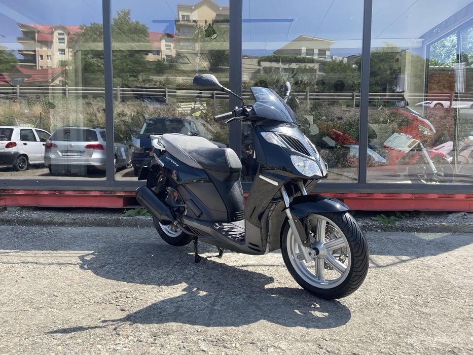Scuter Aprilia Sportcity 125 cc