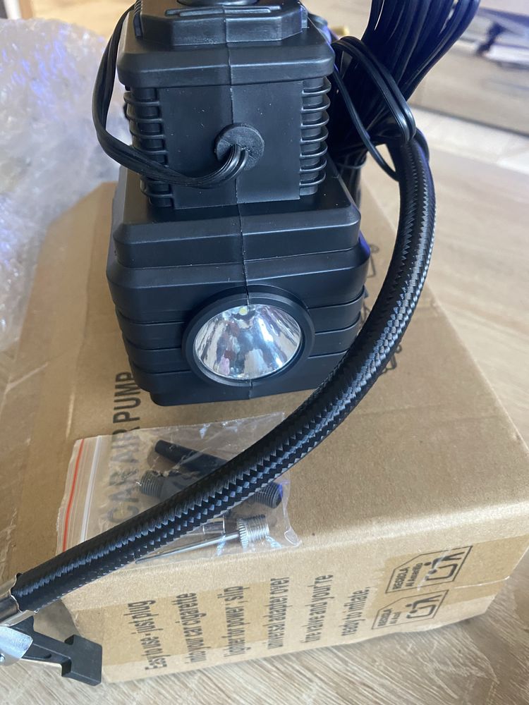 Въздушен компресор на 12 V
