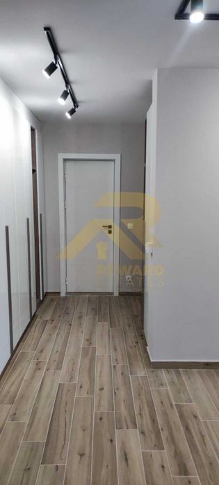 Продава се Двустаен апартамент в София, Гоце Делчев - 86 кв.м за 2442 €/кв.м - Снимка #4