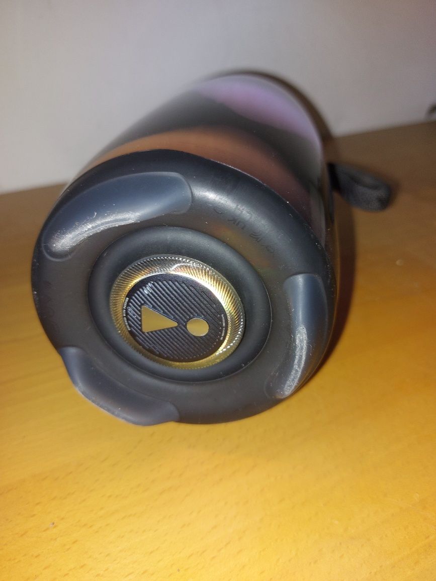 Продавам JBL PULSE 5