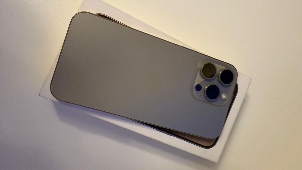 Iphone 15 Pro Max  10/10